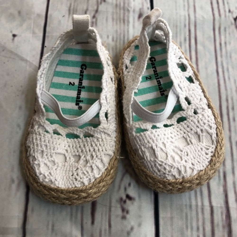Garanimals white lace crib shoes